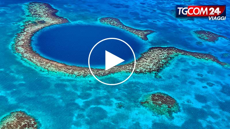 The Great Blue Hole in Belize